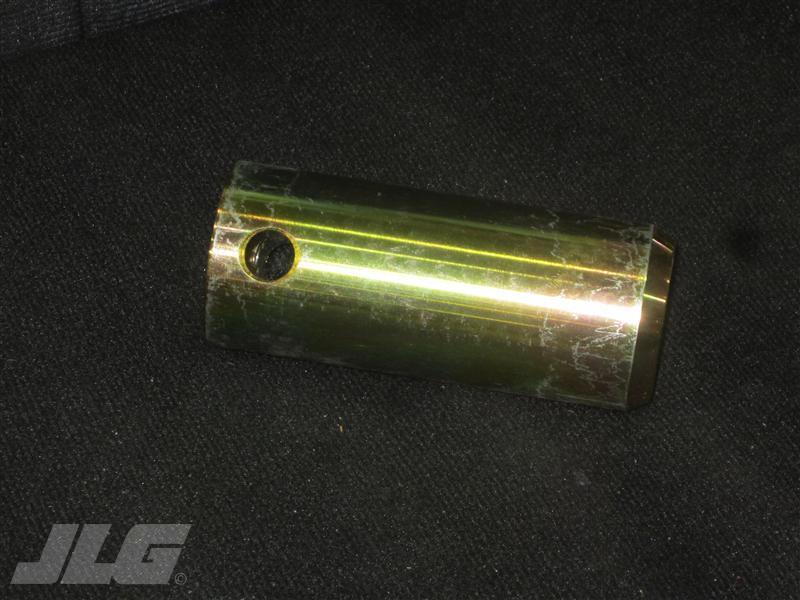 10136487 Pin, Hoist Cylinder To Transfe | JLG