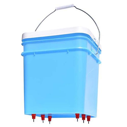 Plastic Hydrating Square Bucket, 5 Gallons (22.7 Litters)