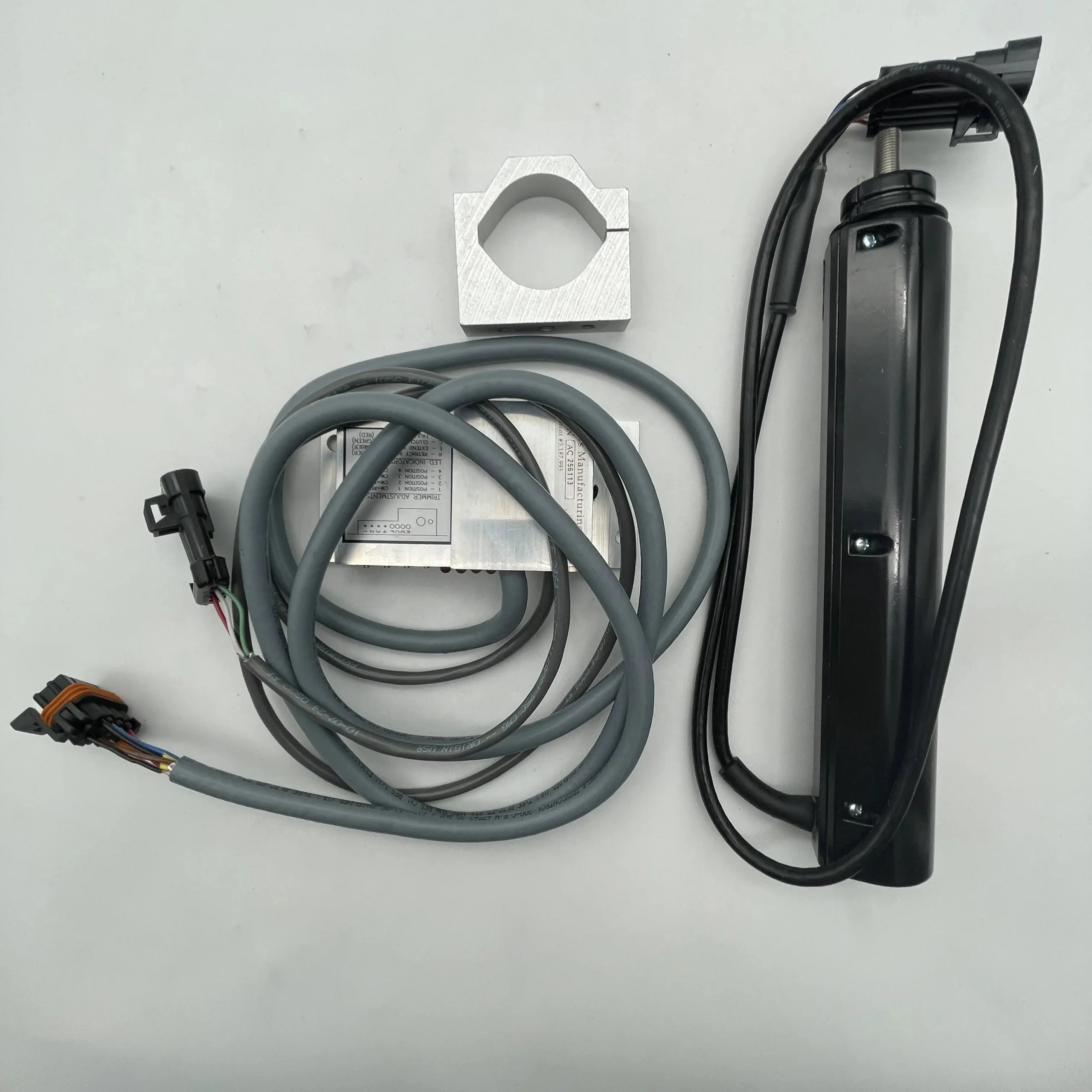 JLG Part # 2910000 – Addco Throttle Actuator/Module Kit
