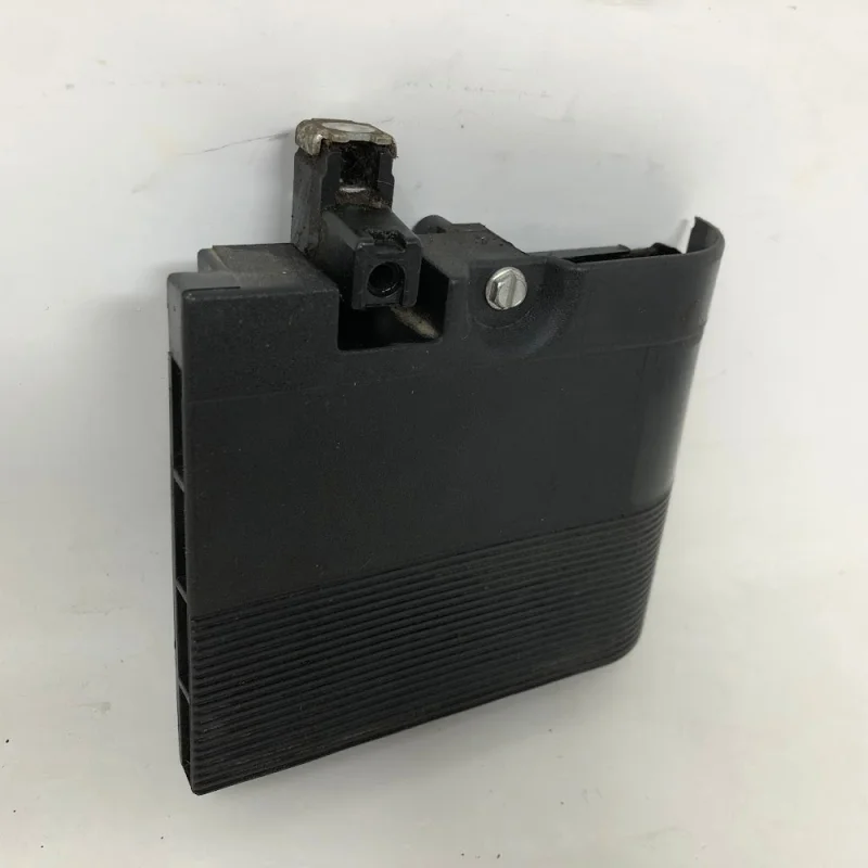 692298 Briggs & Stratton Air Cleaner Cover & Base