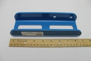 Genie Lift Part # 79341GT - FORMING,LWR ROLLER CTR BRKT, EA