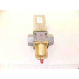 Johnson Controls V46AD-13 1" 2-Way Pressure-Actuated Water-Regulating Valve 70-260 PSI Style 5