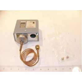 Johnson Controls P70AA-1 1/4" SPST Pressure Control Flare Connection 100 PSI 20" Capillary