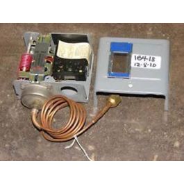 Johnson Controls P70GA-27 M-BLK Open-Low Pressure Control Switch 1/4" FNPT 20" HG-100 PSI