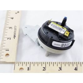 Trane SWT2528 SPST Pressure Switch 1.37" WC
