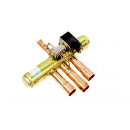 Trane VAL8358 Reversing Valve 1/2 x 3/4" ODF 24 V 6-Ton
